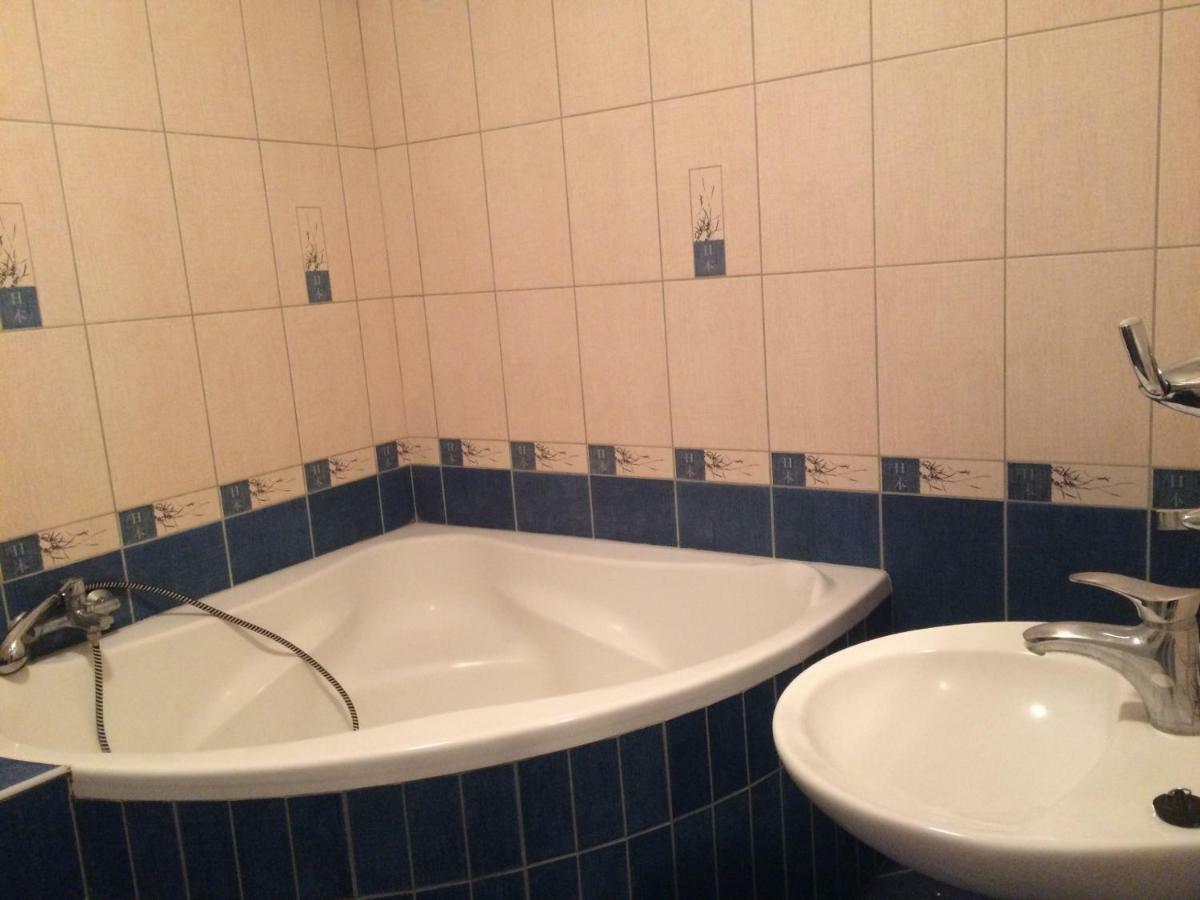 Kristaly Apartman Szegedin Exterior foto